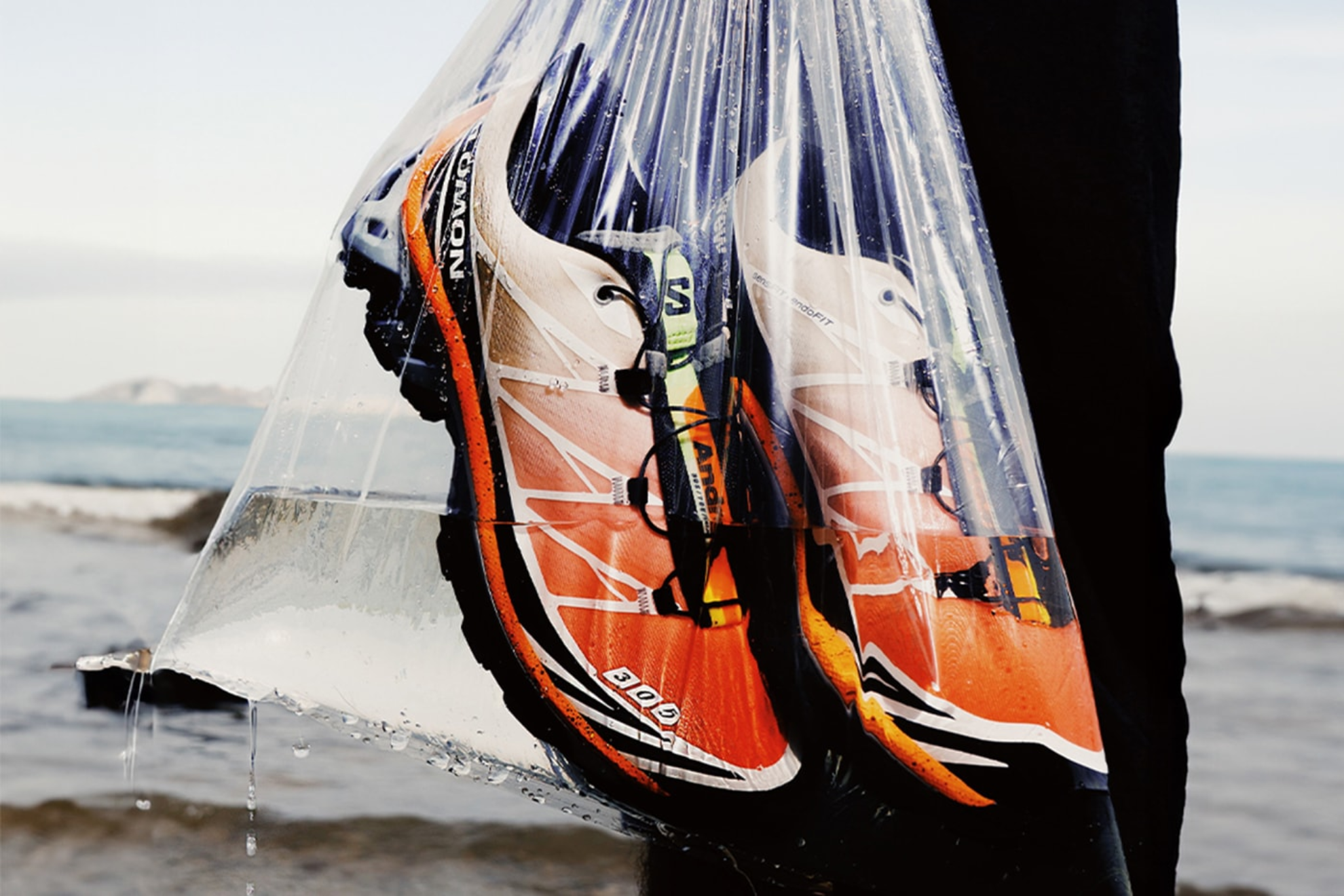 新品【Salomon】TRIGGER Black/Orange M【E-28】 The size? Exclusive Salomon XT-6 Ember Releases July 2025