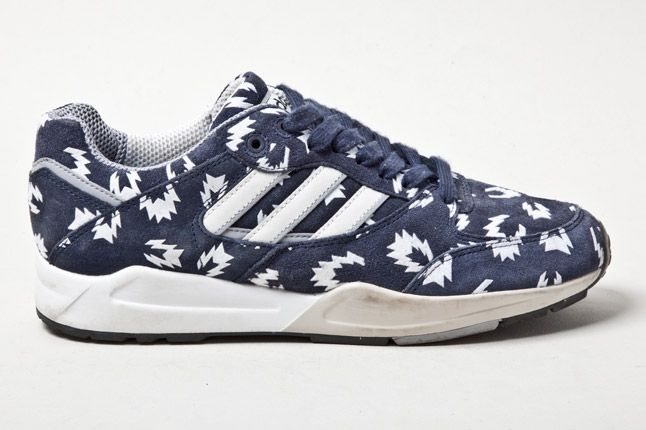 Adidas Tech Super Blue Sparks Side 11