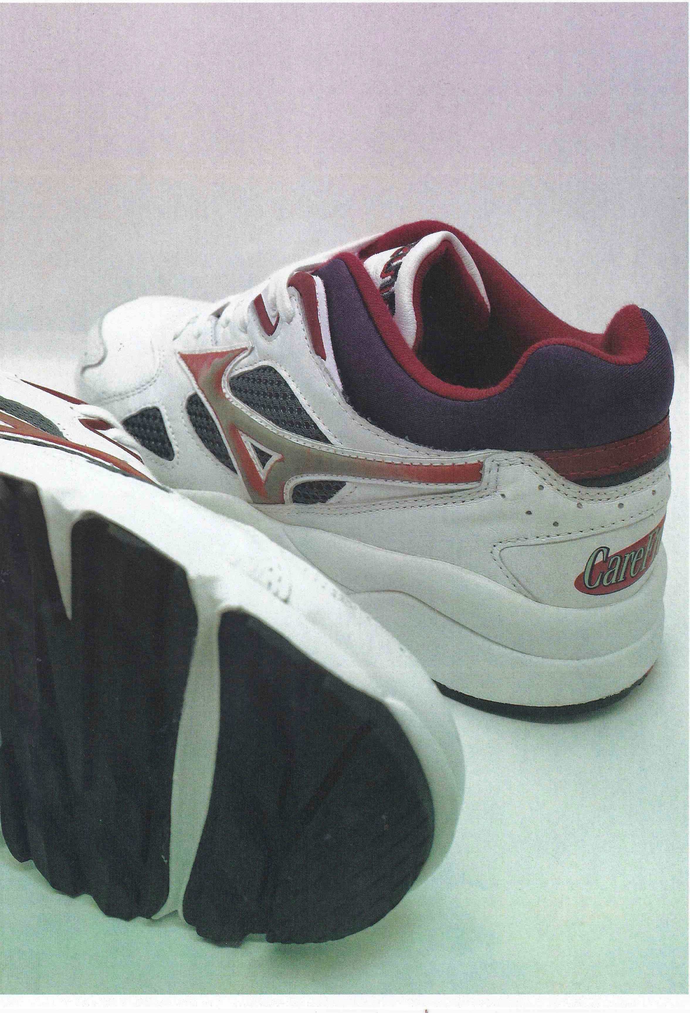 Carefree x Mizuno Sky Medal
