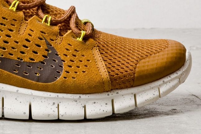 Nike free store powerlines ii brown