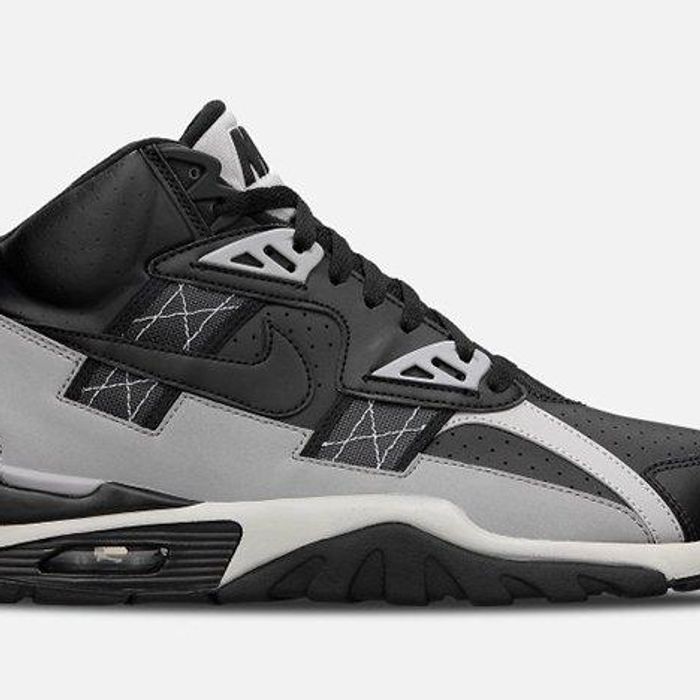 Bo Jackson's Nike Air Bo Turf Is Touching Down Again - Sneaker Freaker