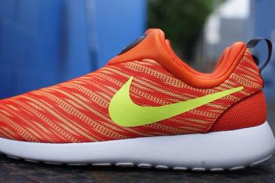 Nike Roshe Run Slip On Electric Orange Atomic Mango 2