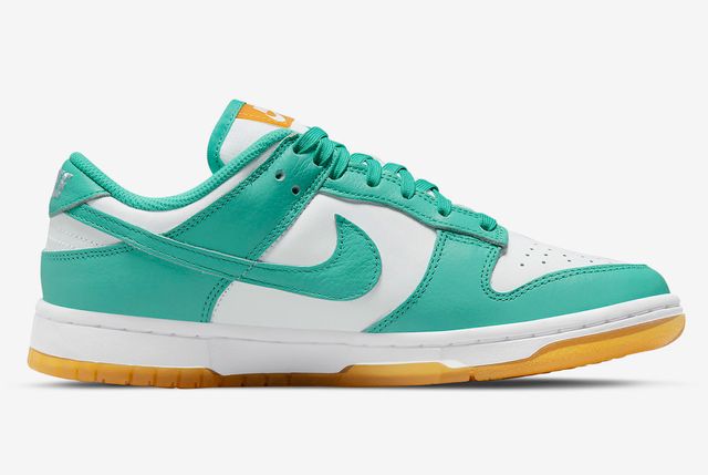 The Nike Dunk Low Appears in Turquoise - Sneaker Freaker