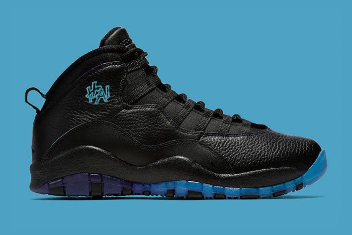 Blue and black outlet jordan 10