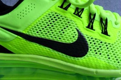 Nike Air Max 2013 Volt Side Detail 1