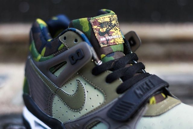 nike air trainer 3 camo