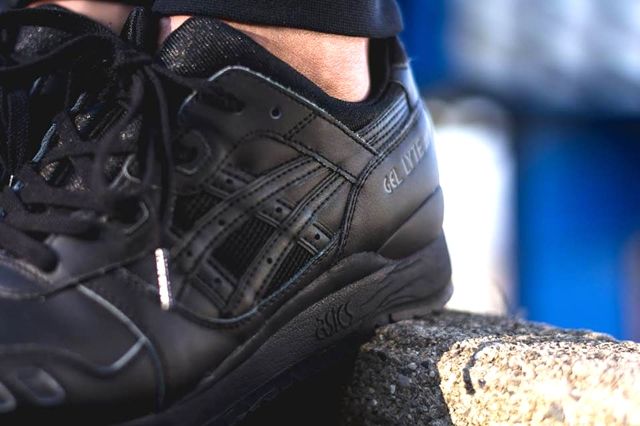 asics gel lyte triple black