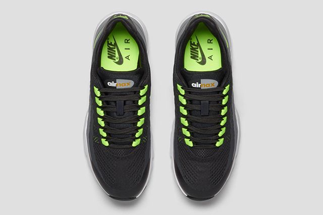 Nike Womens Air Max 95 Ultra5