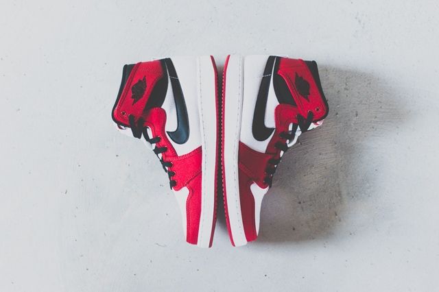 Air Jordan 1 Ko High Chicago 5