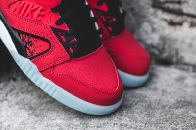 Nike Air Tech Challenge Hybrid Chilling Red 2