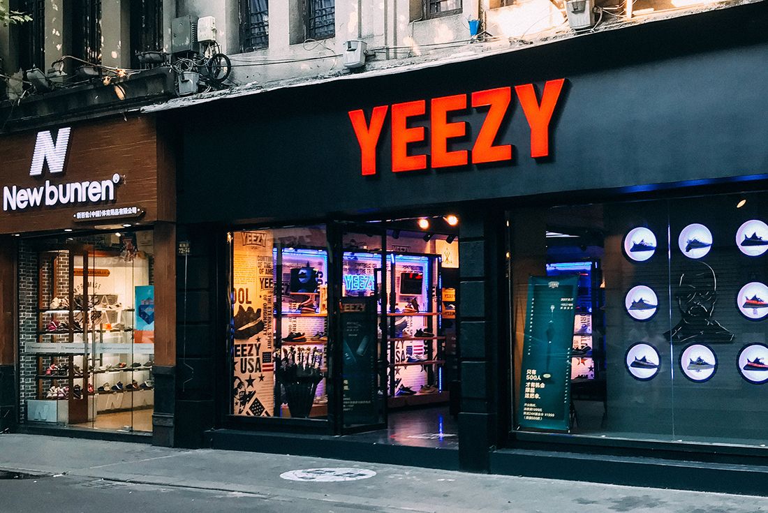 fake yeezy store