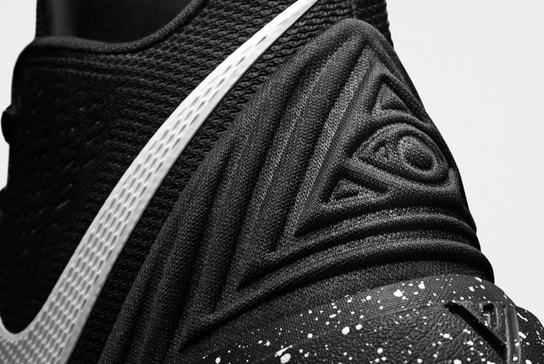 Nike Kyrie 5 Black White Heel