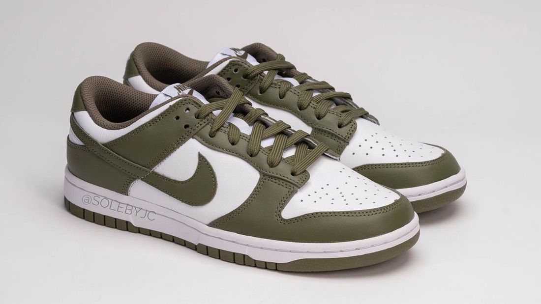 journalist aantrekken antiek Closer Look! Nike Dunk Low 'Medium Olive' - Sneaker Freaker