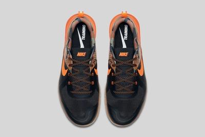 Nike Metcon 1 Black Total Orange Baroque Brown 1