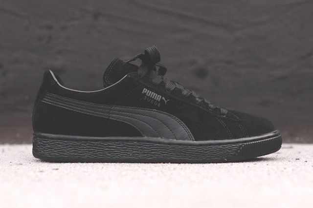 Puma Suede Classic Triple Black Thumb