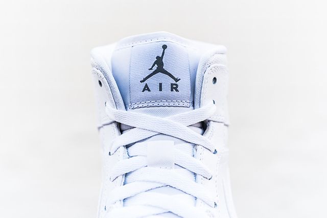 Air Jordan 1 Mid White Cool Grey 3