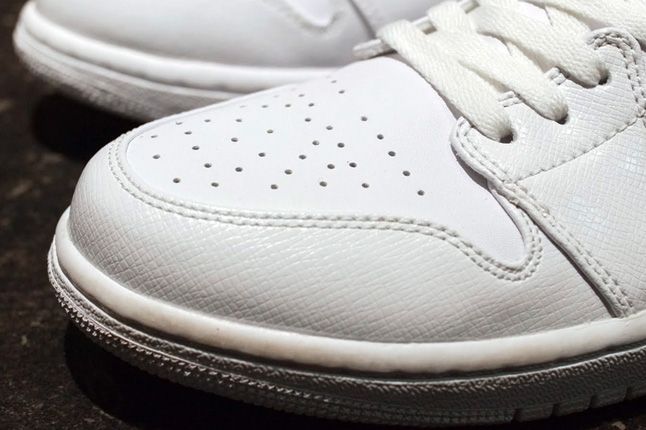 Air Jordan 1 White On White Toe 1