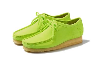 Octobers Very Own Ovo Clarks 2020 Wallabee Neon Front Angle