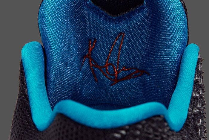 Nike Kyrie 3 Kyrache Light Ultramarine 1