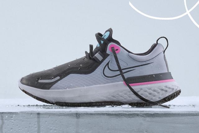 nike rain sneakers