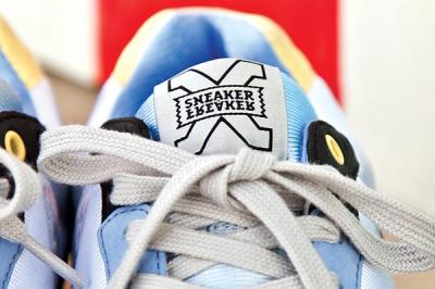 Summer Bay Sneaker Freaker Tongue 1