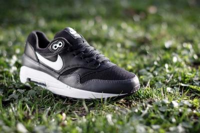 Nike Air Max 1 Gs Black Dark Grey 21