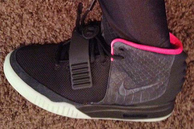 Nike Air Yeezy 2 Black Pink 01 2