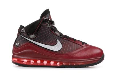 Nike Le Bron 7 Christmas 2019 Release Date Side