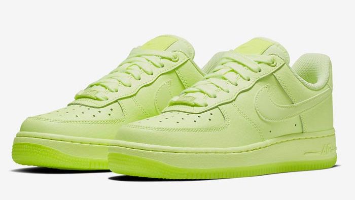 Nike Air Force 1 Low - Reflect Silver - Black - Volt 