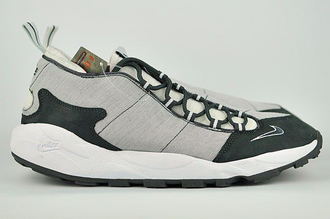 Nike Seersucker Footscape 1