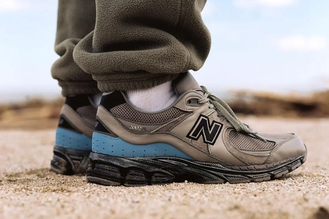 new balance x thisisneverthat 2002r