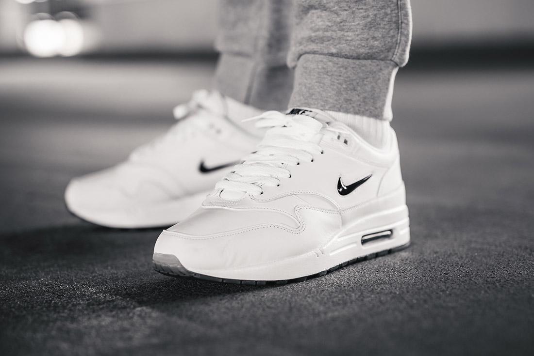 Nike Air Max 1 Jewel (Black Diamond) - Releases
