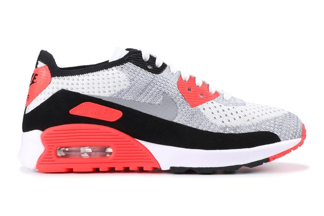 Nike Air Max 90 Flyknit Infrared Lateral Side Shot