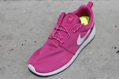Nike Womens Roshe Run Rave Pink 02 1