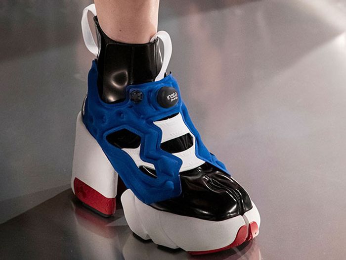 Closer Look Maison Margiela X Reebok Instapump Fury Tabi Sneaker Freaker