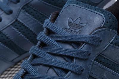 Adidas Originals Zx 700 Gum And Perf Pack Navy Tongue Detail 1