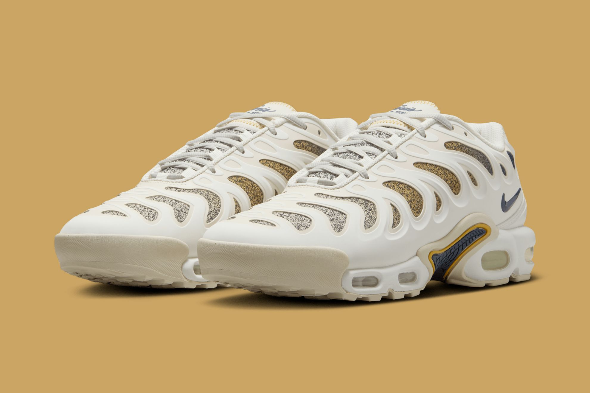 Paris Saint-Germain and Nike Deliver Two Air Max Plus Drifts 