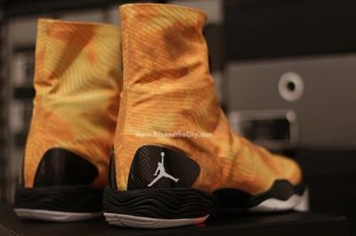 Jordan Xx8 Yellow Camo Pair Heel 1