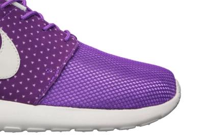 Nike Roshe Run Purple Rain Toe Detail 1