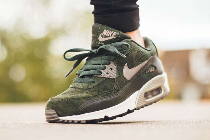 nike air max 90 green suede