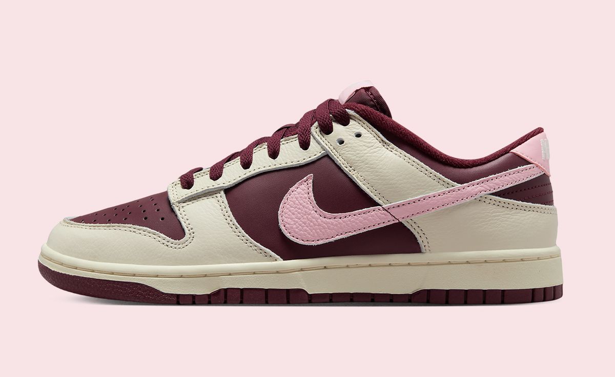 nike-dunk-low-valentines-day-2023-DR9705-100