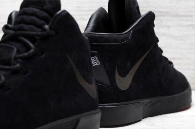 Lebron 12 Nsw Lifestyle Lights Out 01