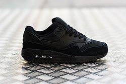 Nike Air Max 1 Triple Black Thumb