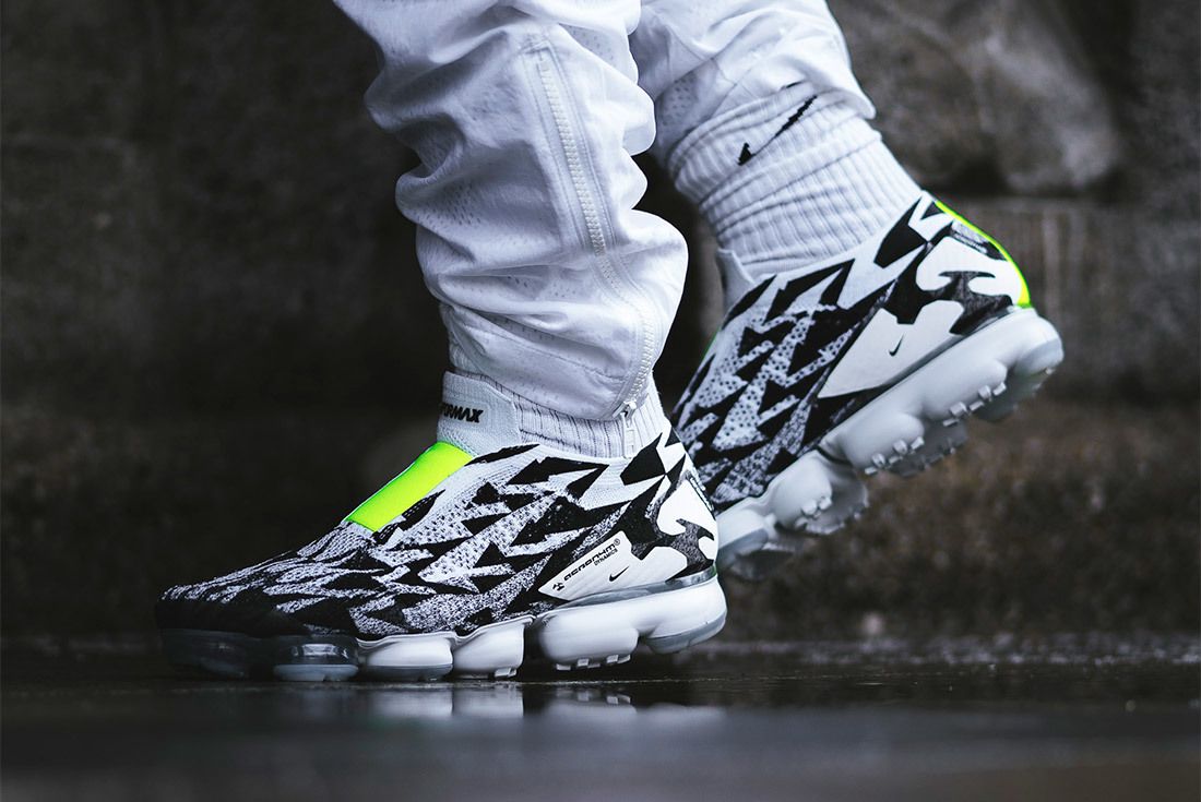 On-Foot: ACRONYM x NikeLAB Air VaporMax Flyknit Moc 2 - Sneaker ...