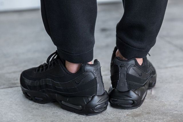 air max 95 all black leather