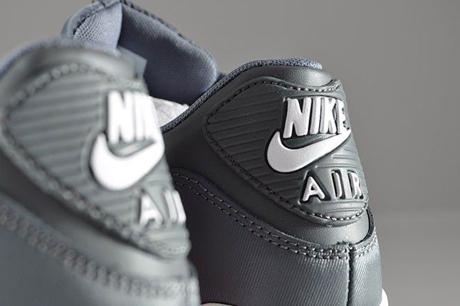 Nike Air Max Heel 1