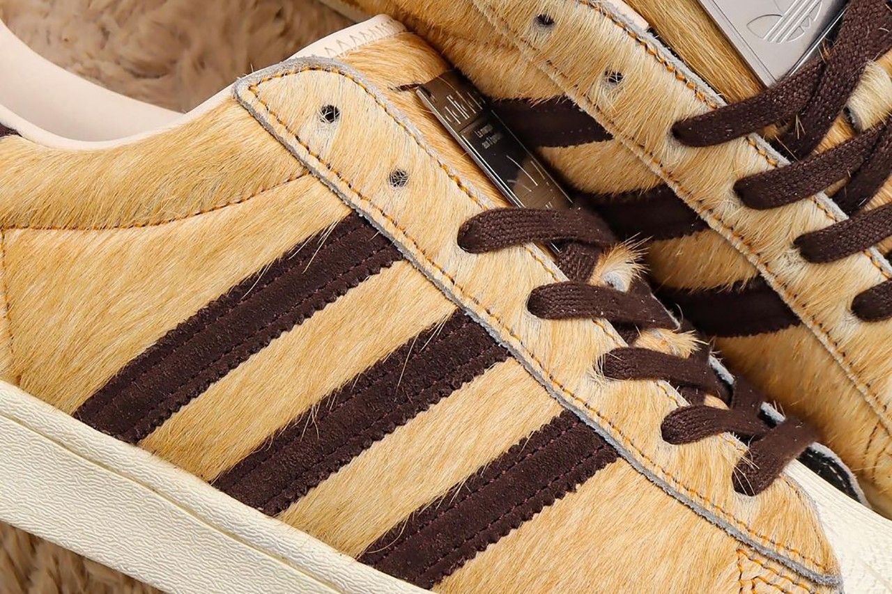 ★adidas Originals SUPERSTAR DOG atmos The atmos x adidas Superstar Celebrates the Legendary Dog
