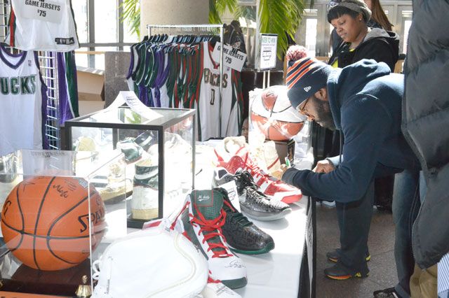 Bucks Sneaker Summit 39