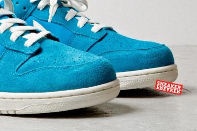 Nike Dunk Low Turquoise Toe Detail