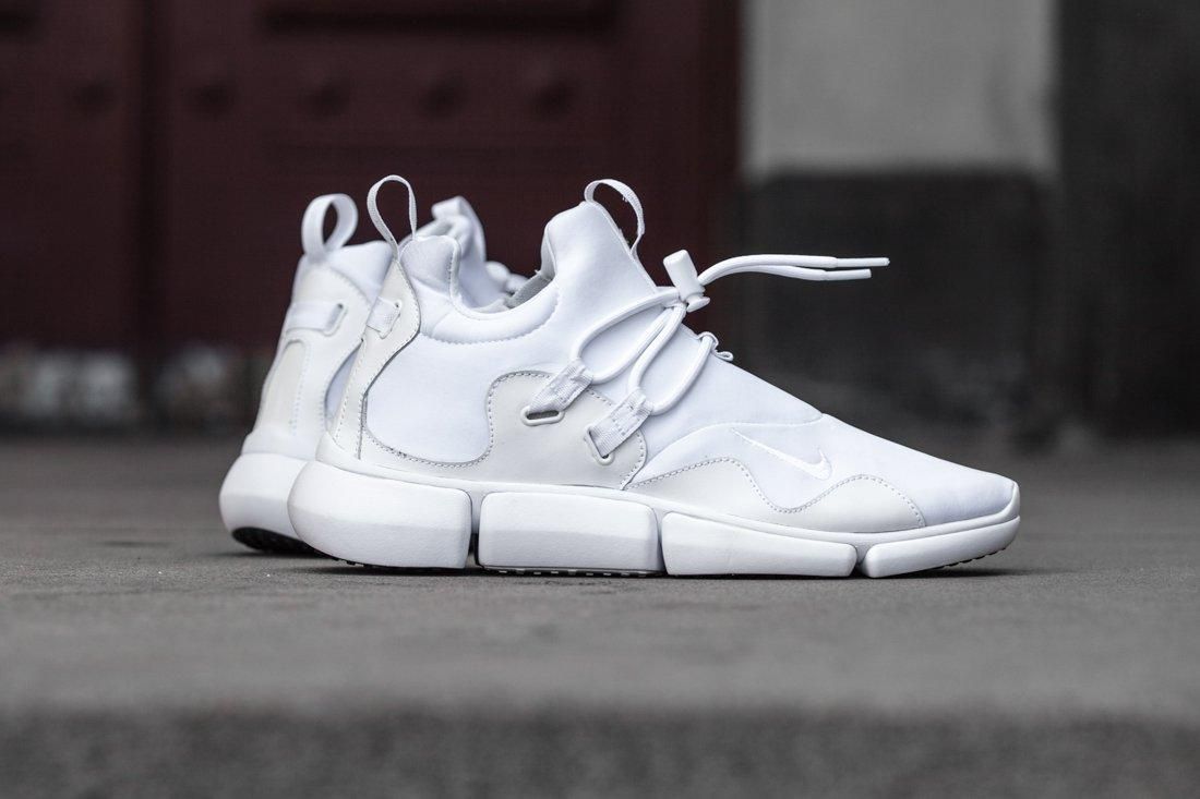 Hamburguesa lavabo Aumentar Nike Pocket Knife Dm (Triple White) - Sneaker Freaker